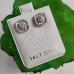 10k Gold Pair Of Diamond Earrings 