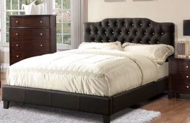 QUEEN BED