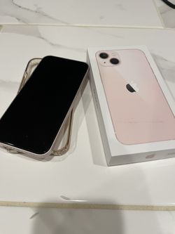 Like New Unlocked iPhone 13 Black