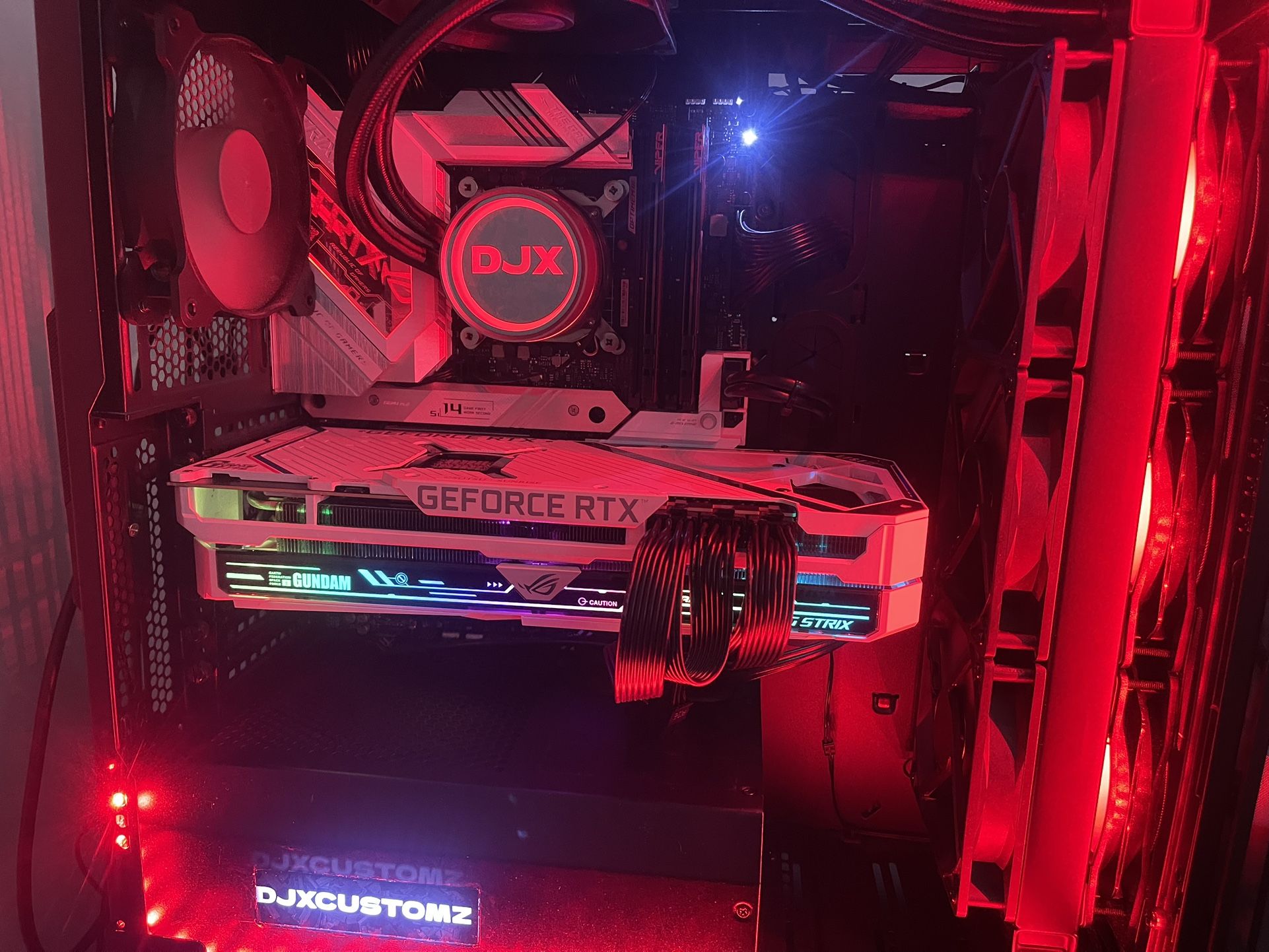 ASUS ROG Strix 3080 10GB OC Gundam edition