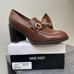 New Nine West Women’s Brown Loafers, Size 7