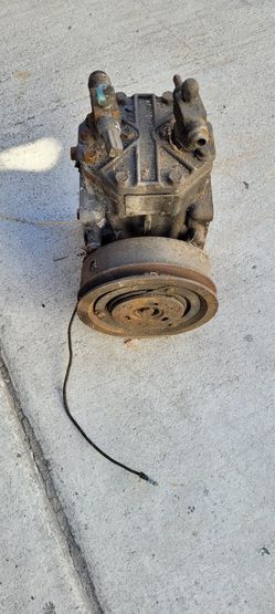 Mustang Air Condition Compressor 65-68