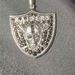 Raider Chain And Pendent 