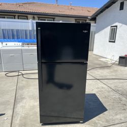 Whirlpool Black Fridge 18.2 Cu Ft. • Free Local Delivery.