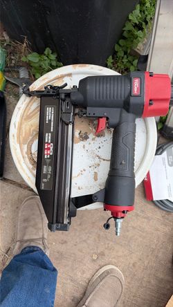 Nail gun