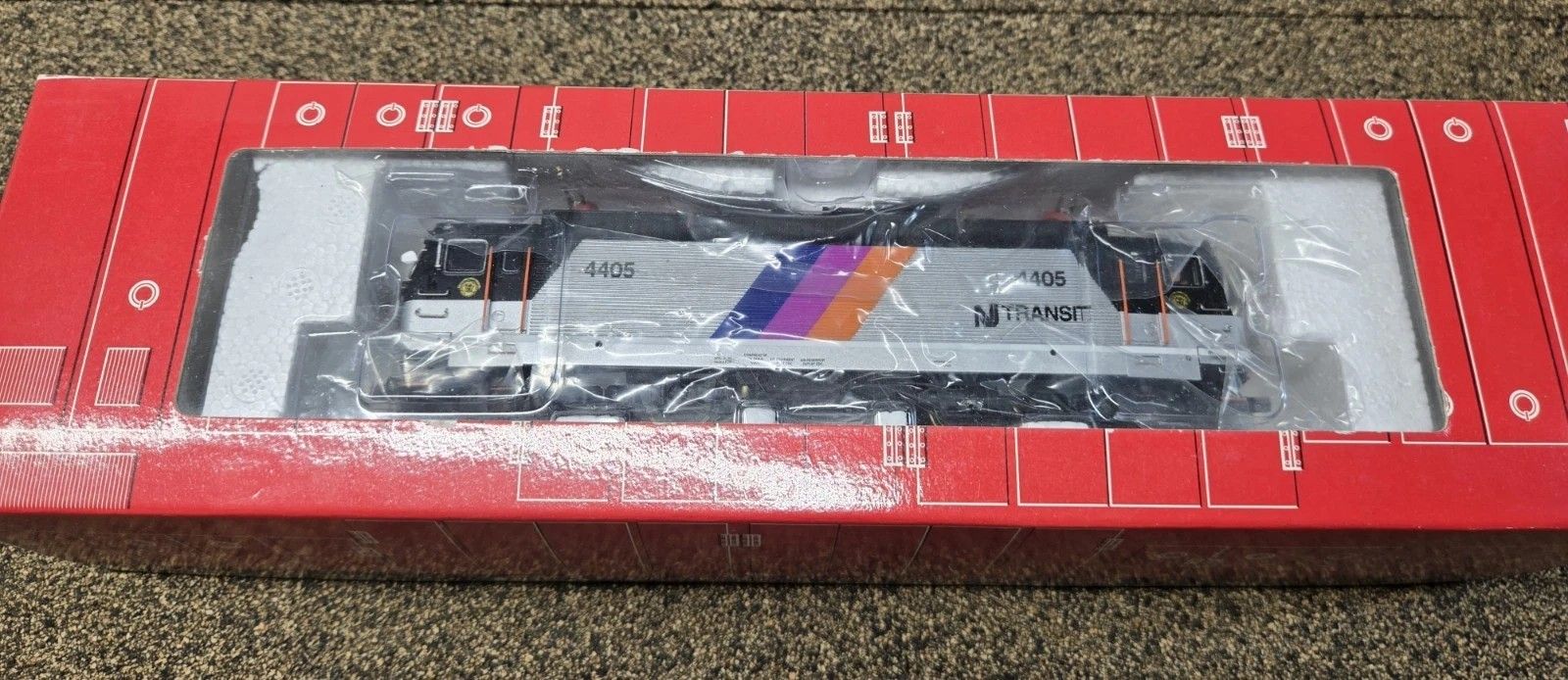 HO Atlas ALP-44 Locomotive #8592 NJ Transit #4405