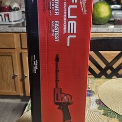 MILWAUKEE M12V FUEL BRUSHLESS-8"-HEDGE TRIMMER KIT BATTERY XC4.0 Y CHARGER BRAND NEW 