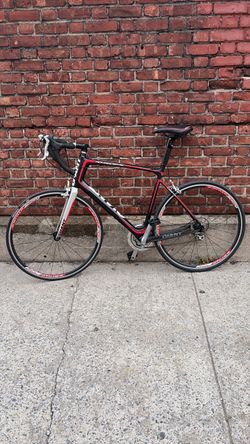 Giant Defy Advanced SL1 – 60cm Carbon Road Bike