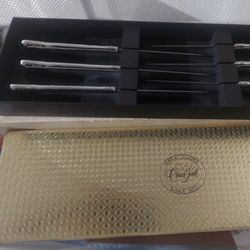 Carvel Hall Knife Set *vintage*