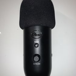 Blue Yeti Professional usb condenser microphone