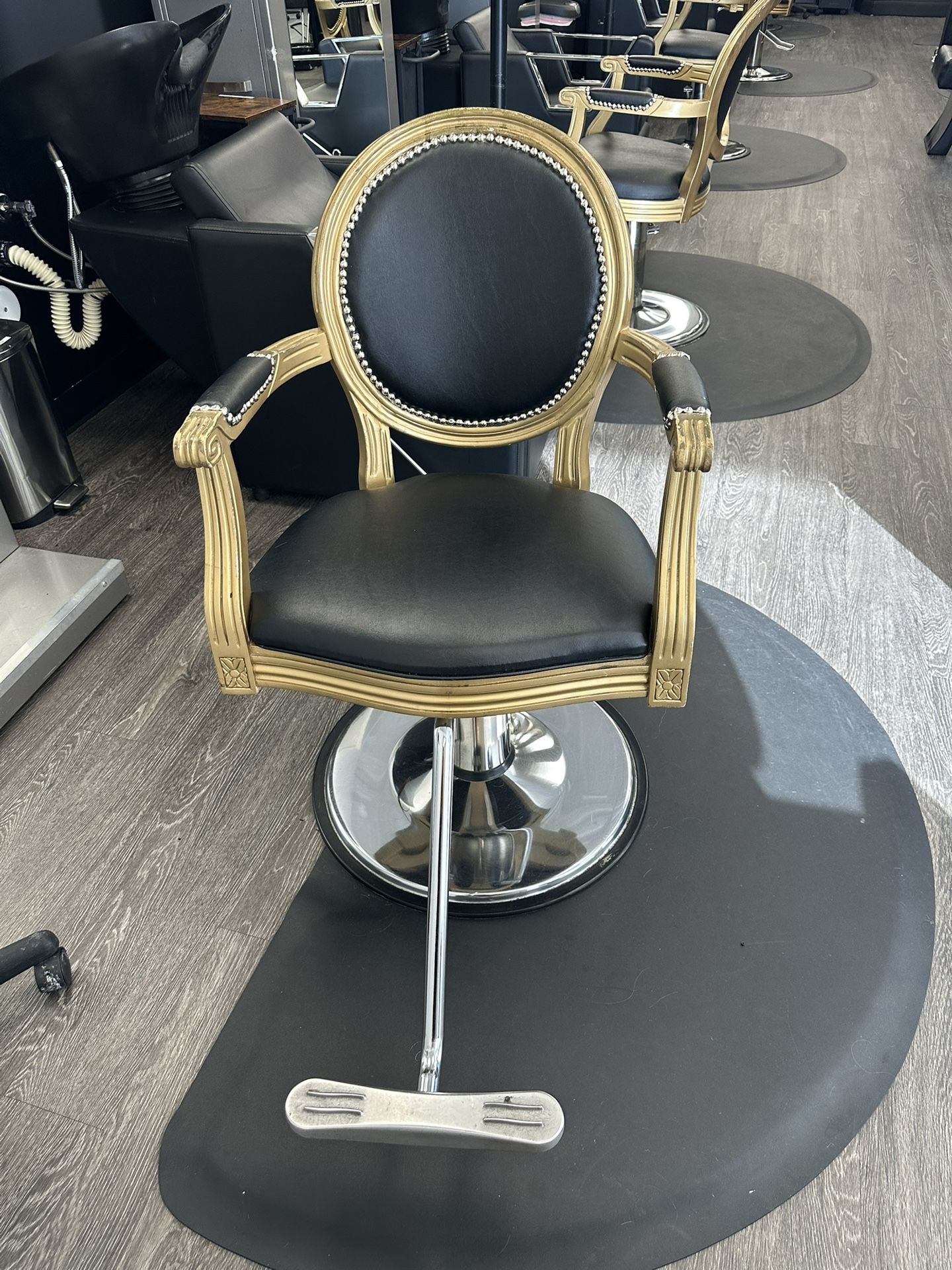 salon equipment 