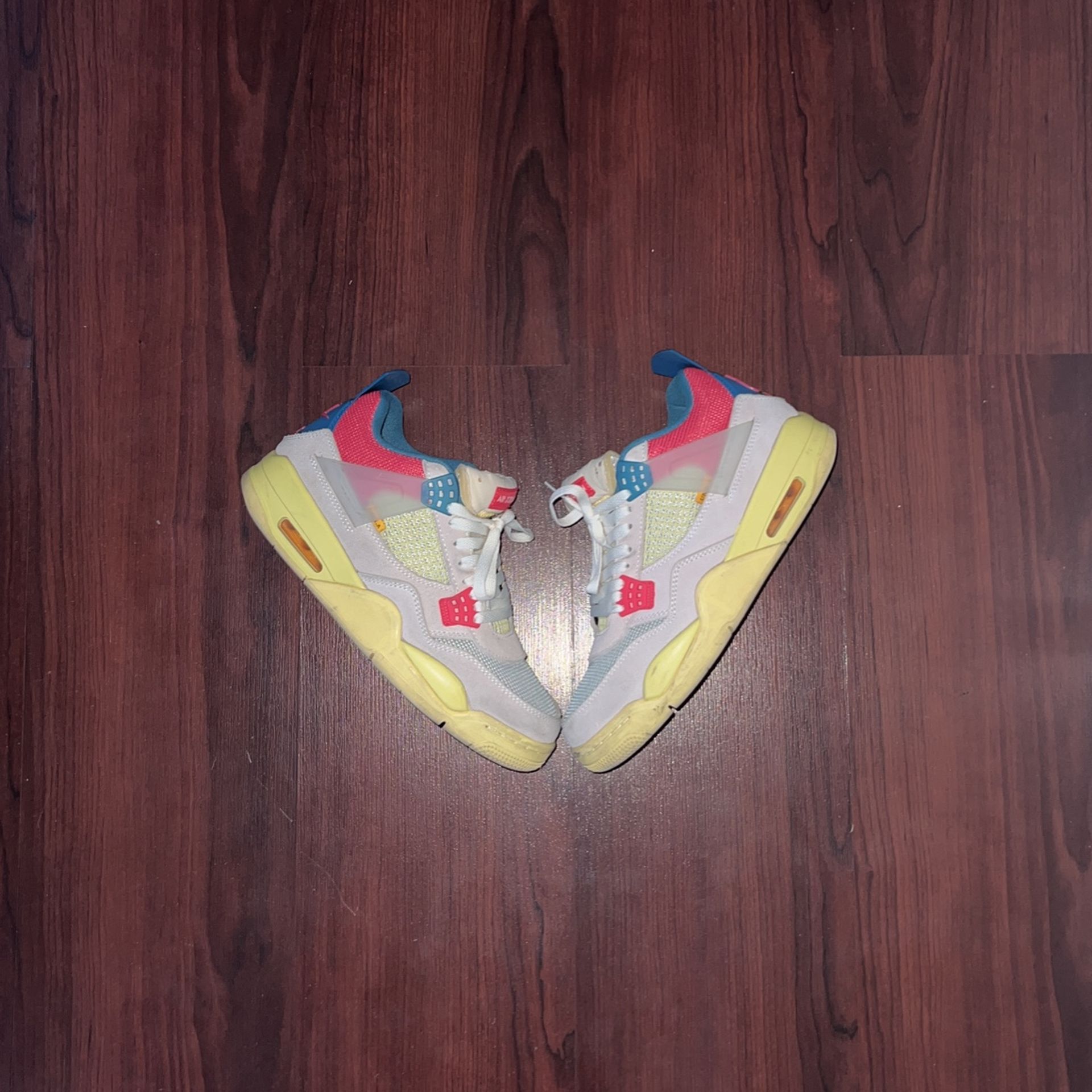 Jordan 4 Guavas
