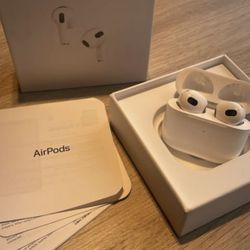 AirPod 4 OPEN TO OFFERS