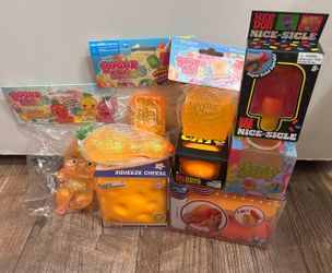 Orange Squishy Bundle 🧡