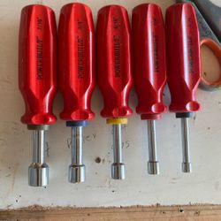 powerbullt nut driver