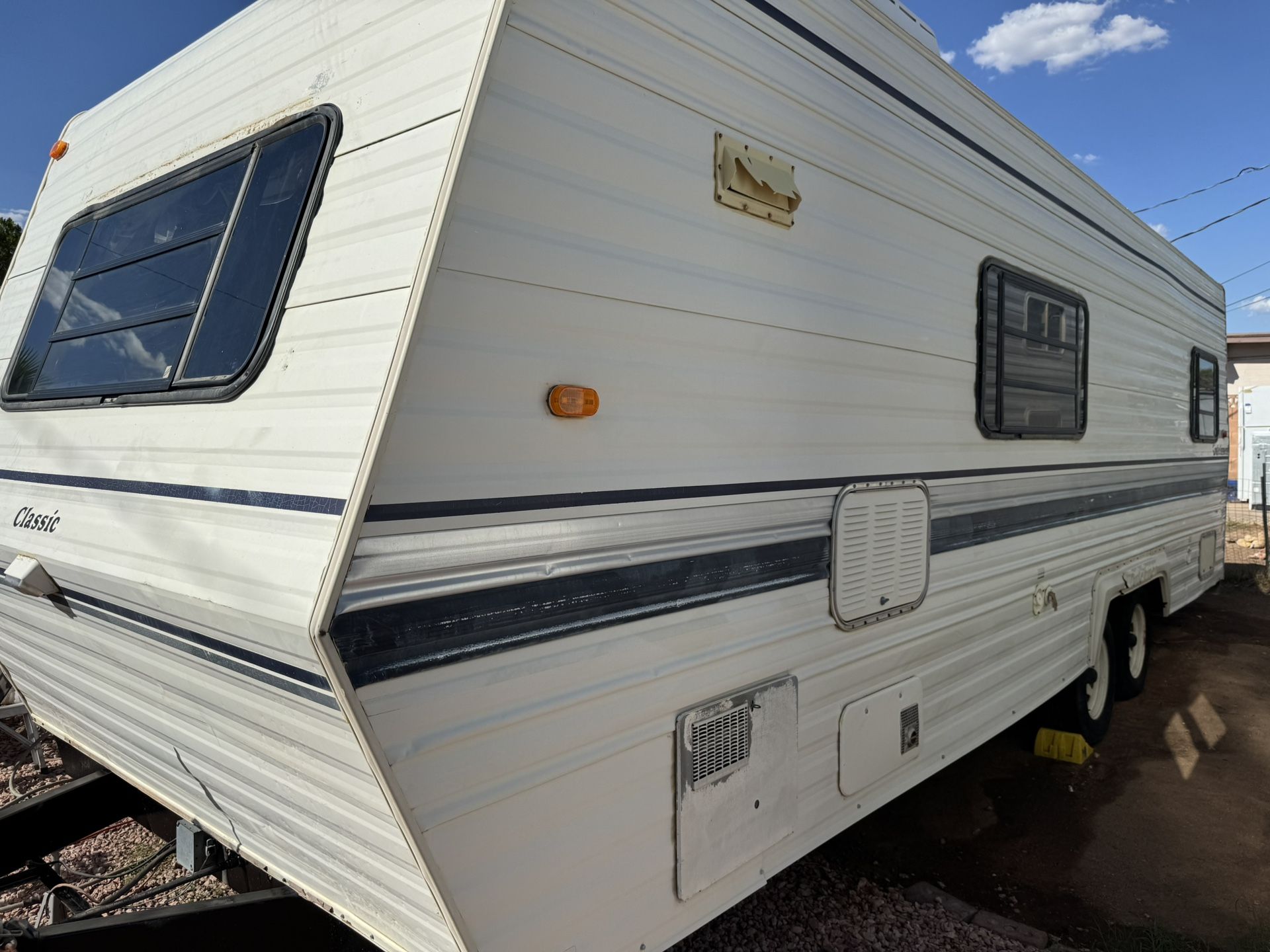 1992 Dutchmen Classic Travel Trailer