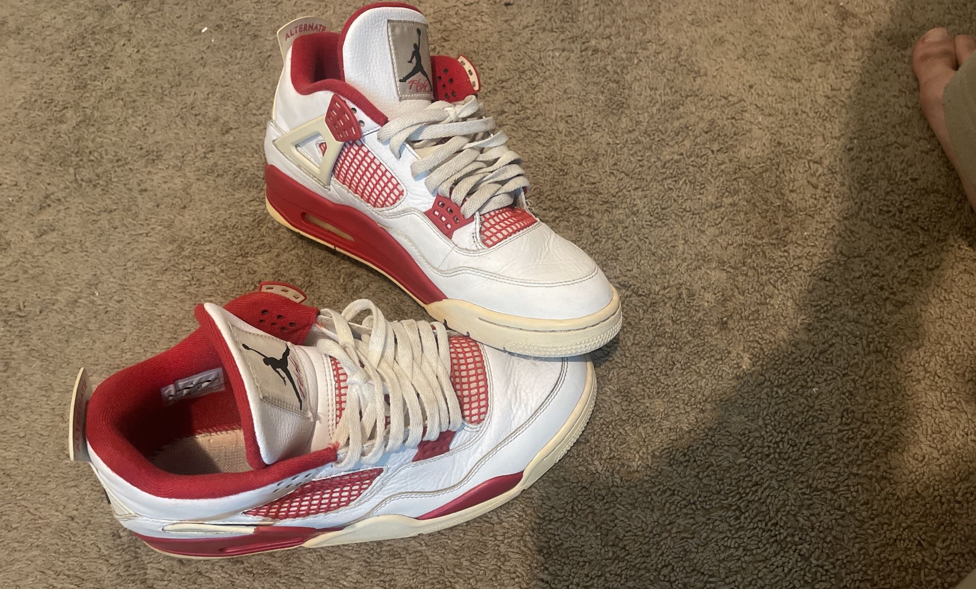 Jordan Fire Red 4s