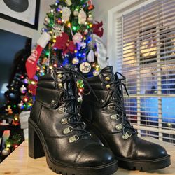 EUC G by Guess Jollyn Block Heel Booties Black Leather 3inch heels 8