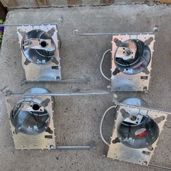 4  - 6 Inch . Recessed Lights New ( No Box) $15 