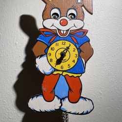 Peter Rabbit Wood German Novelty Wall Clock