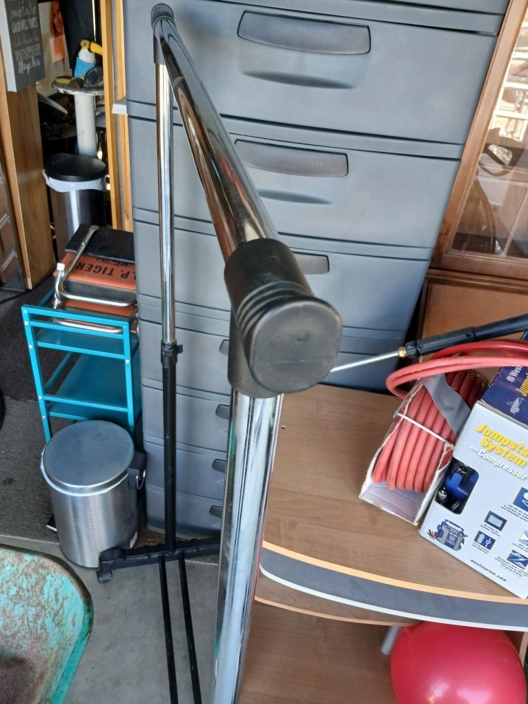 Clothes Rack! Must Go!