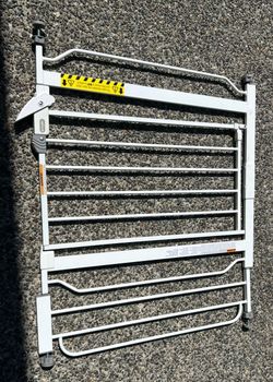 Pressure Mounted Baby Gate