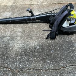 RYOBI 175 MPH 760 CFM 38cc Gas Backpack Leaf Blower 140