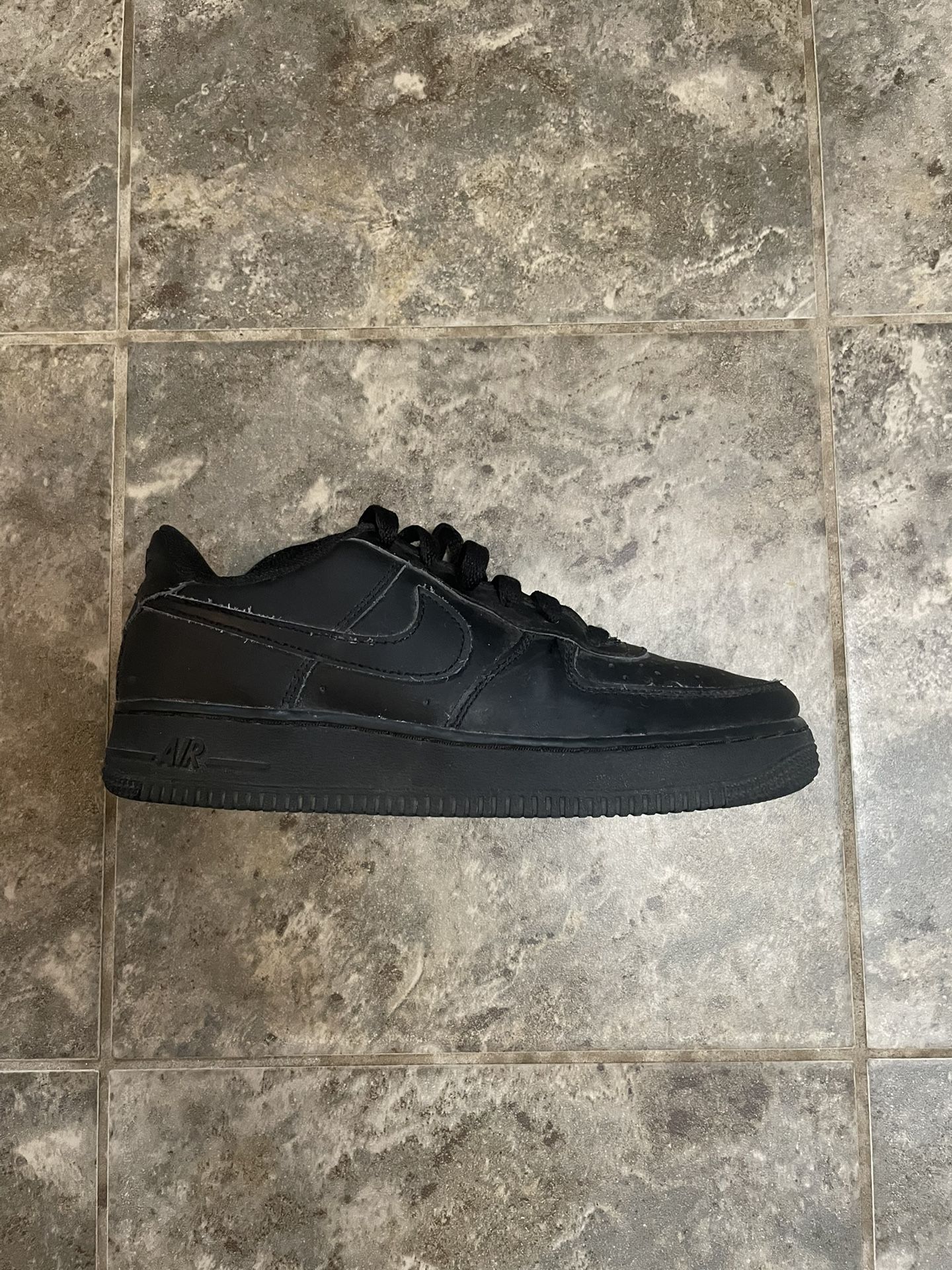 Black Airforces Size-5.5