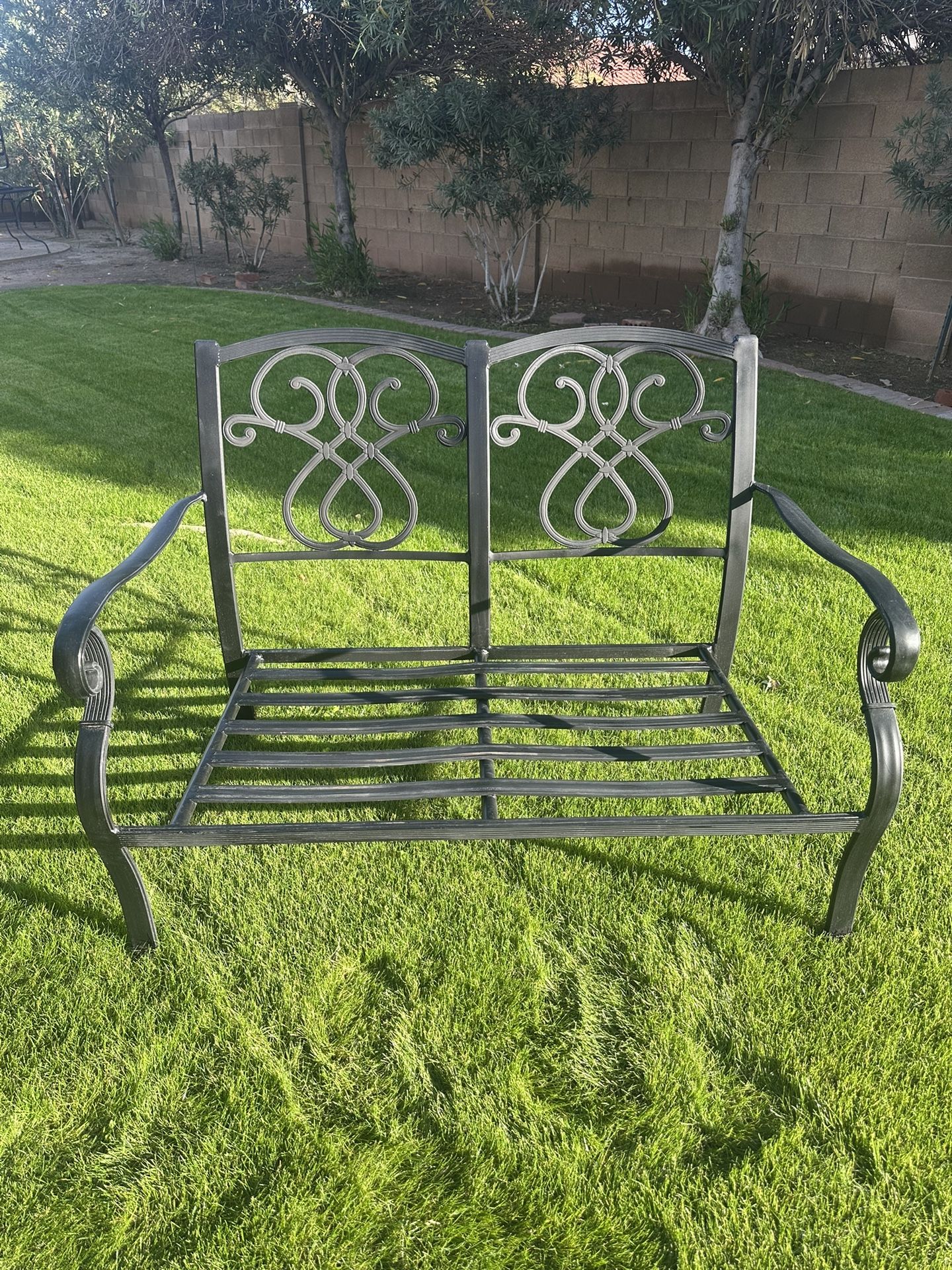 Outdoor Furniture. Patio. Love Seat. Bench. All Metal. Good Condition.