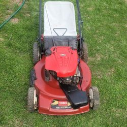Toro Recylcer 22" Self-propelled Lawn Mower  blade sharpened