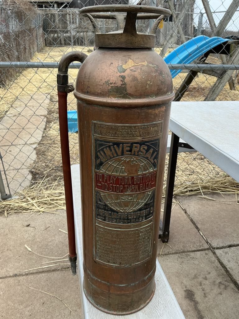 VINTAGE COPPER FIRE EXTINGUISHER UNIVERSAL FIRE EQUIPMENT