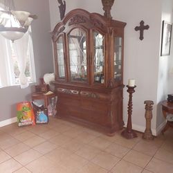 Hutch China cabinet 