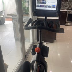 Nordictrack Bike and Sunny Treadmill 