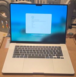 Like New Macbook Air 15in, 512gb ssd, 16gb ram, applecare+