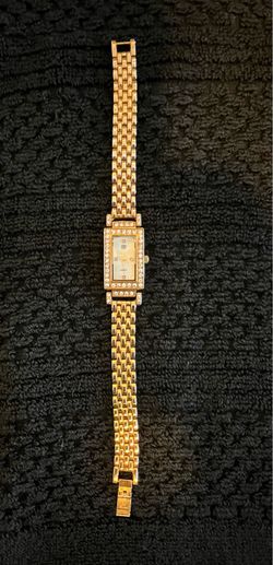 Vintage Elizabeth Taylor Quartz White Diamonds Ladies Watch - Needs Battery