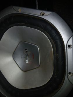 2,500 watt power acoustic amp ten inch Sony explode sub woofer