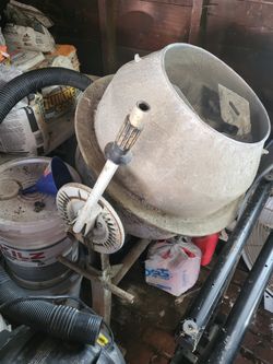 CEMENT MIXER..