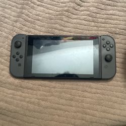 Nintendo Switch 