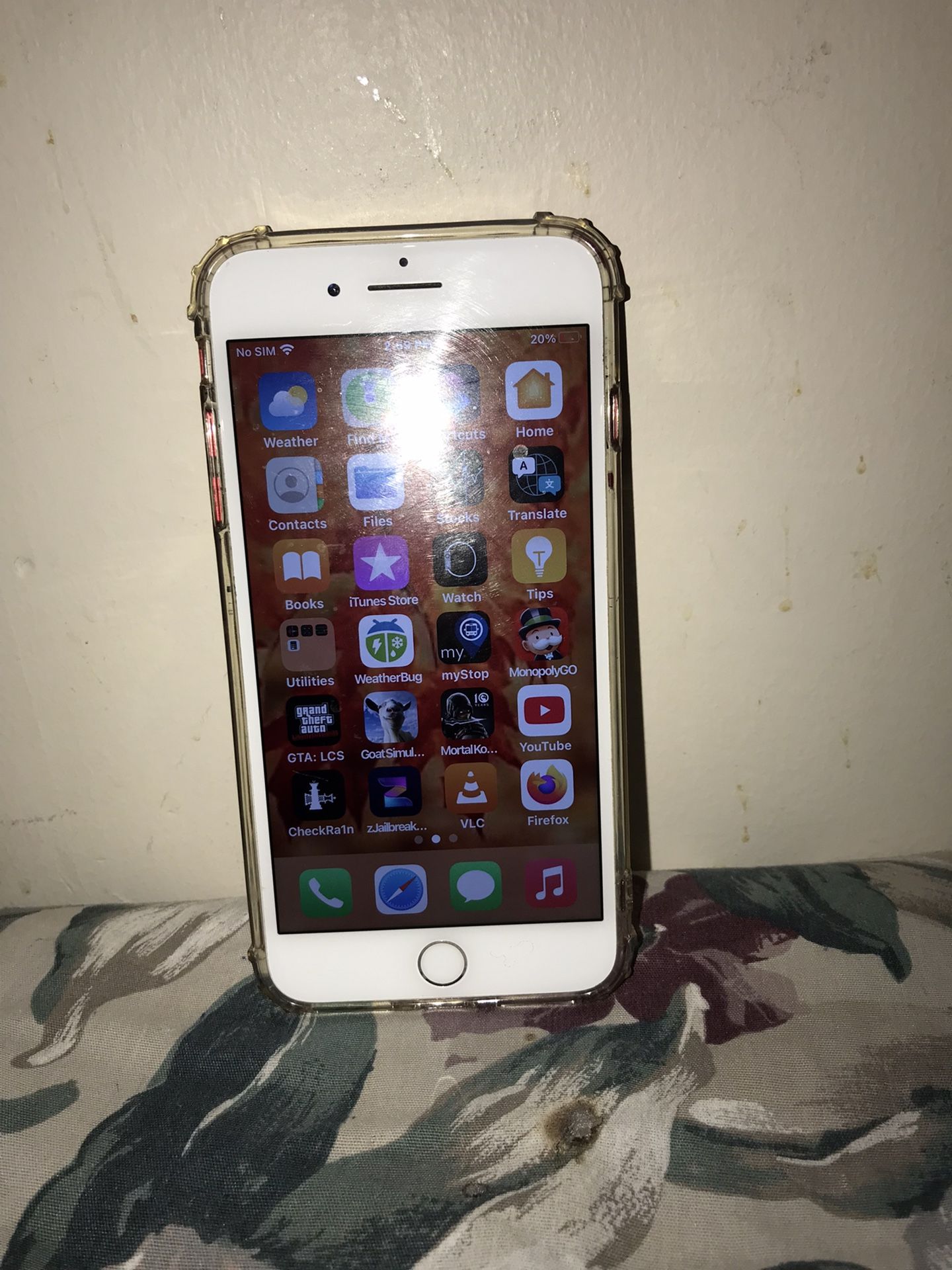 iPhone 7 Plus 128 GB Red - $100