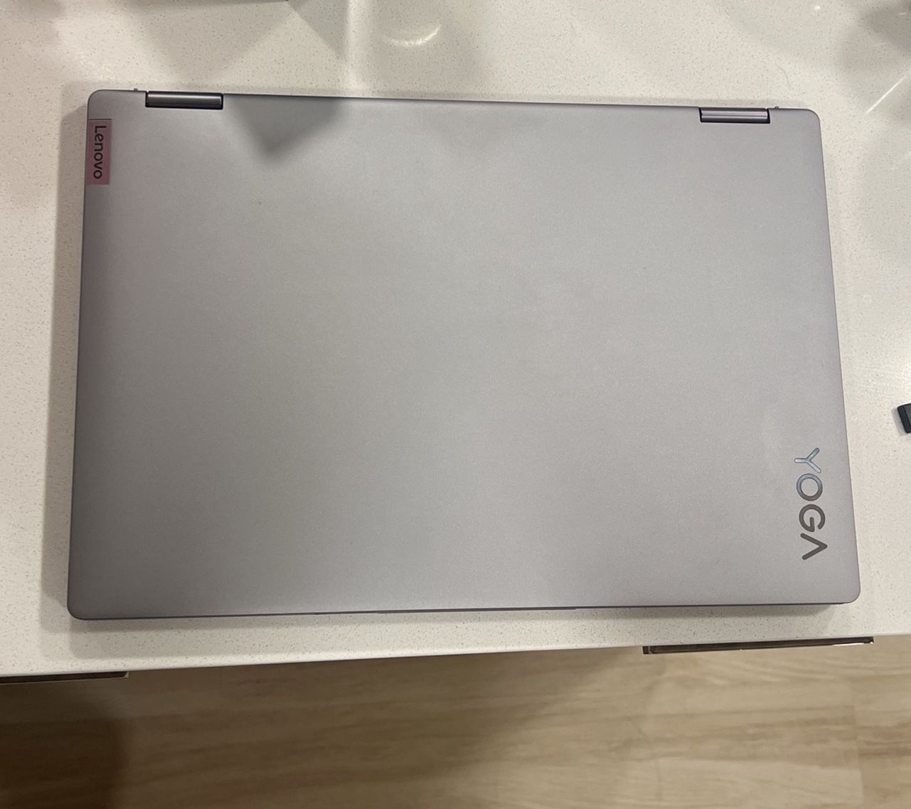 Lenovo - Yoga 7i 16" 2.5K Touch 2-in-1 Laptop - Intel Evo Platform - Core i7-1260P - 16GB Memory - 512GB SSD - Arctic Grey 