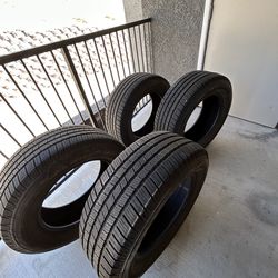 4 265/60R18 Michelin highway tires