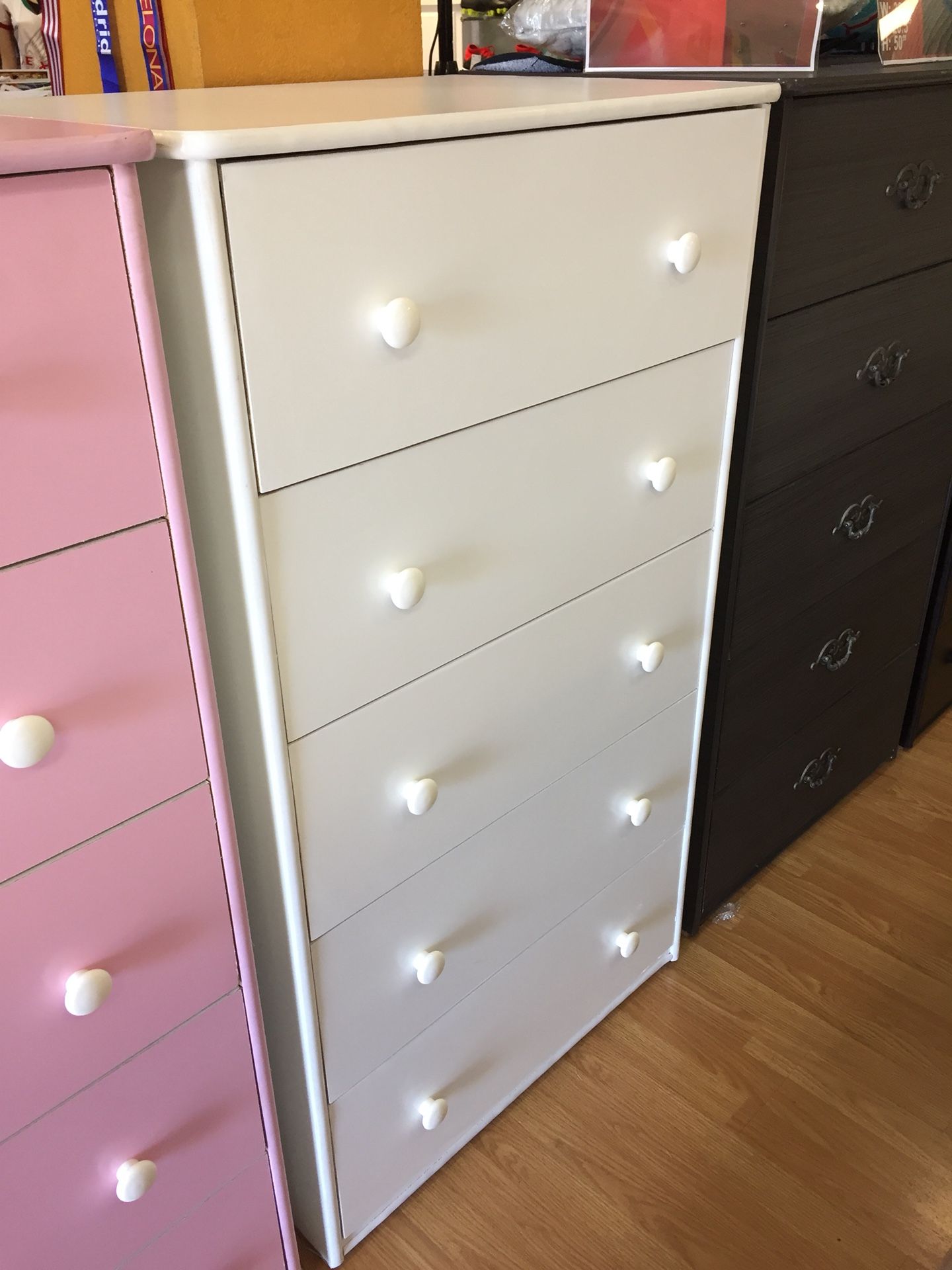 EXCLUSIVE Snow White 2 knob Dresser