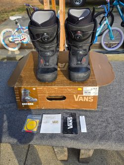 Vans Encore snowboarding boots