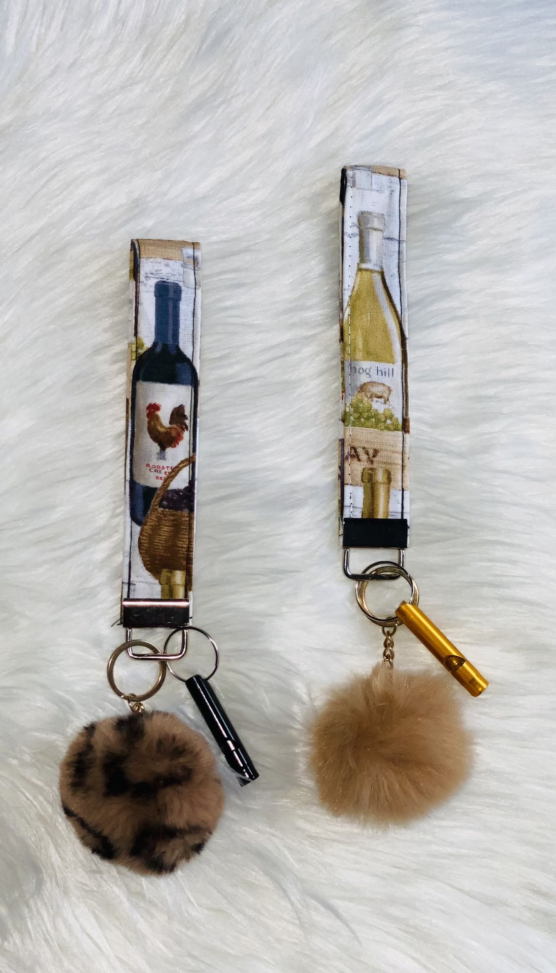 $2ea. Nuevos, New, Wristlets