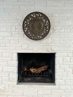 Metal decor 23 in diameter