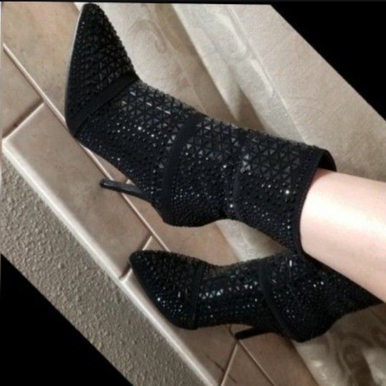Extremely Diamond boots