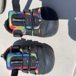 Keen Rainbow Adventure Shoe