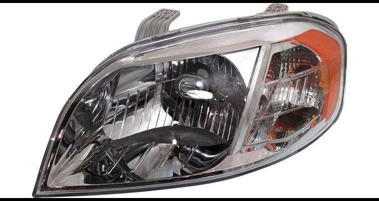 Chevy Aveo Headlight