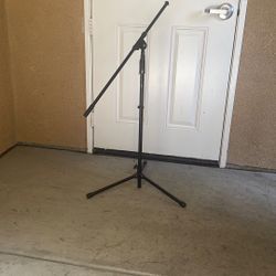 Tripod Mic Stand with Boom $15