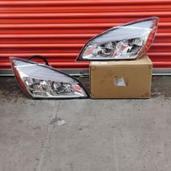 LED DRL headlights with turn signal for Freihltliner Cascadia 2018 _2024